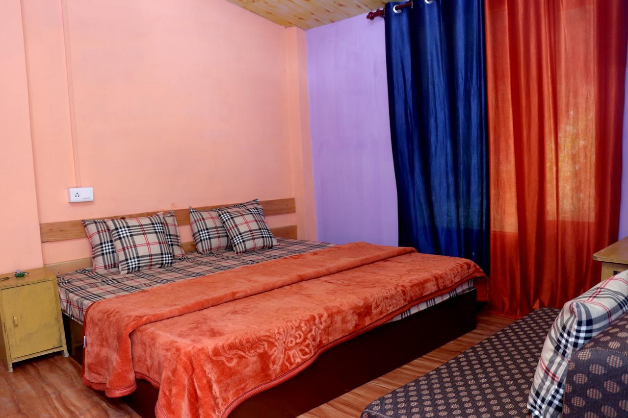 Brick And Wood Cottages Kulu Екстериор снимка
