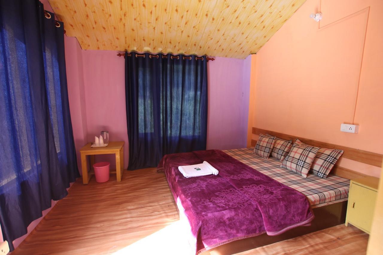 Brick And Wood Cottages Kulu Екстериор снимка